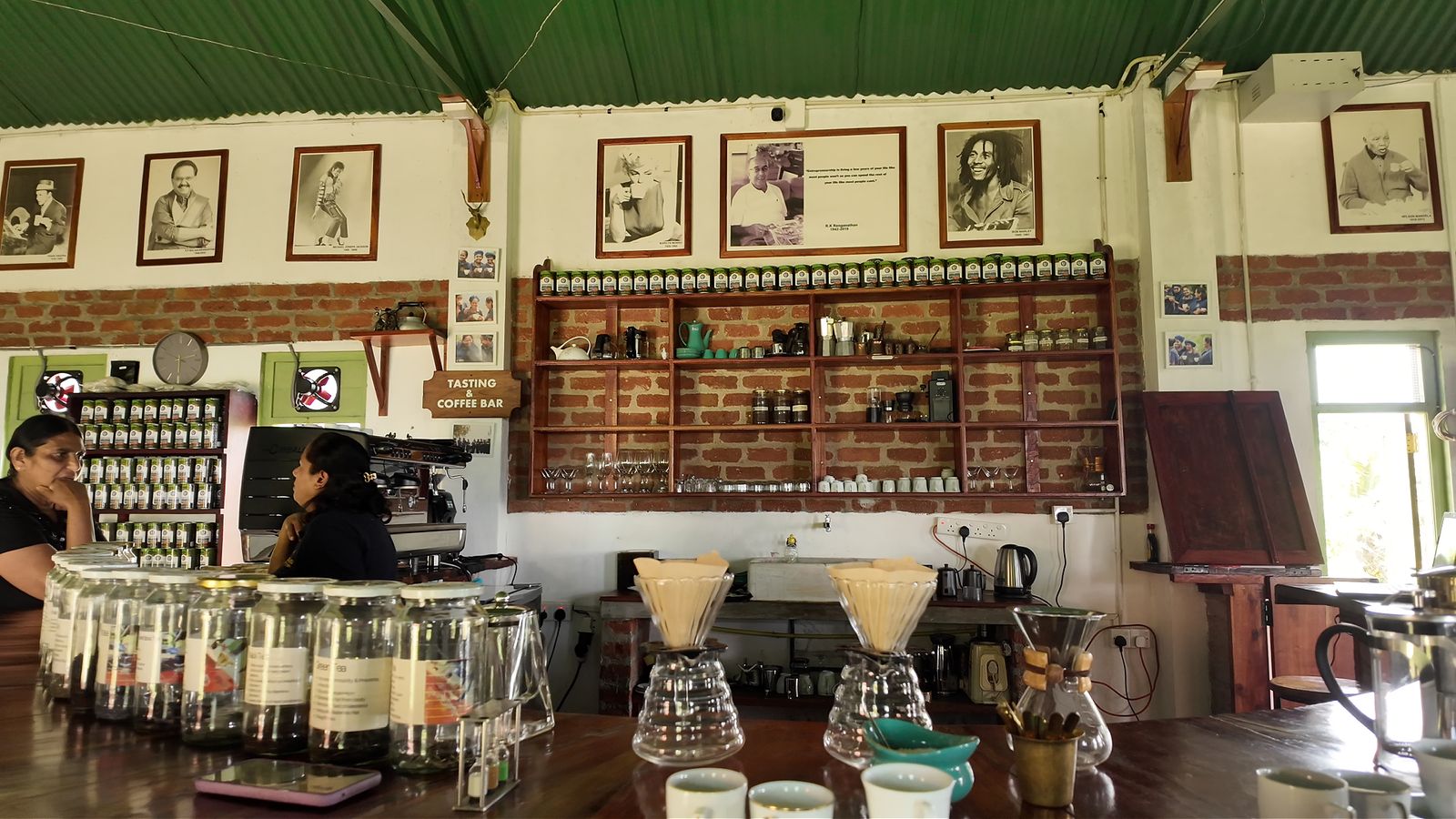 Roseland coffee bar with glass jars of spice and tea mixes