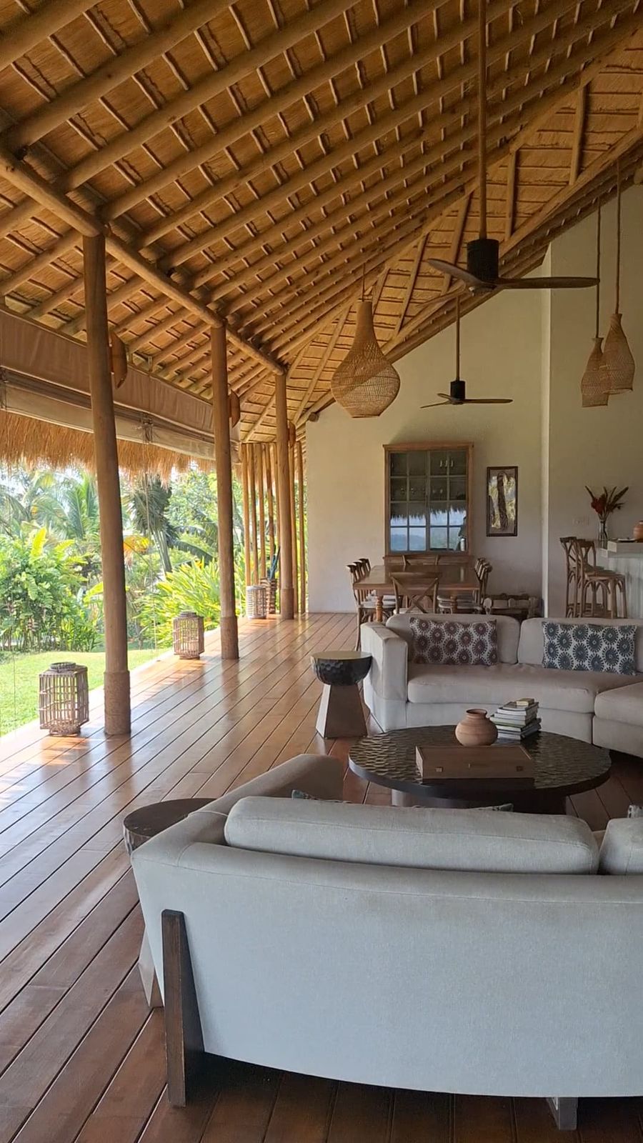 The open-air living pavilion at Tekanda Lodge